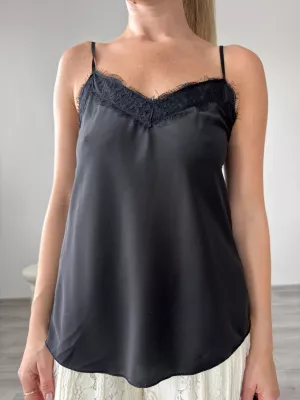 Saténový top black