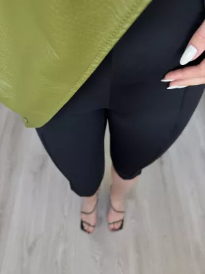 Capri nohavice black